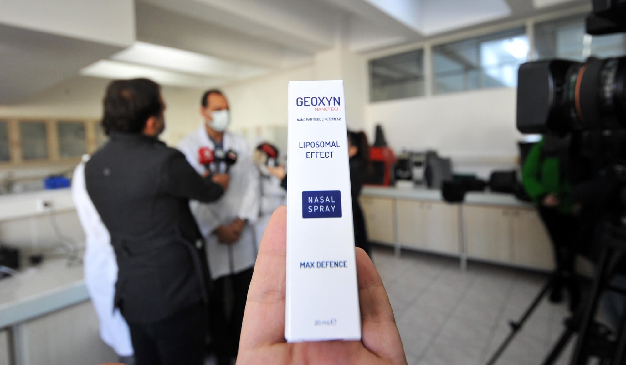 Neusspray ontwikkeld in Turkije doodt het coronavirus in 1 minuut
